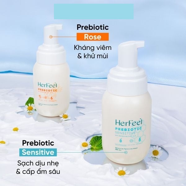 Dung Dịch Vệ Sinh Phụ Nữ Her Feel Prebiotic Rose